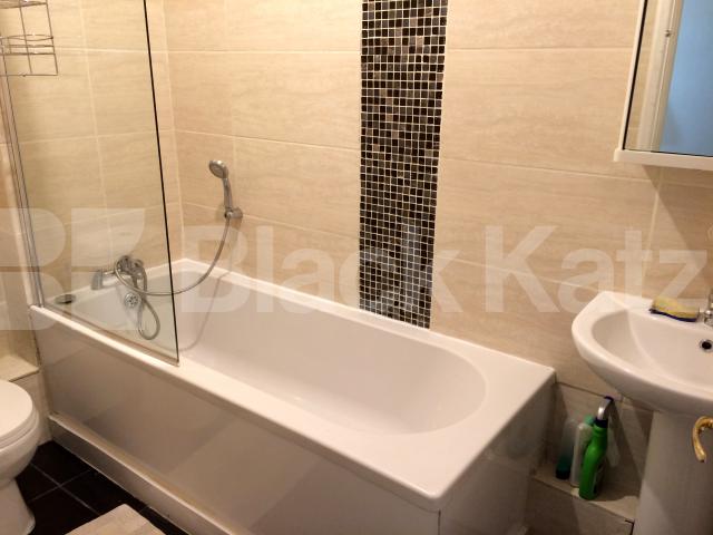 			UNDER OFFER, 2 Bedroom, 1 bath, 1 reception Apartment			 Metro Central Heights, Newington Causeway, Elephant and Castle